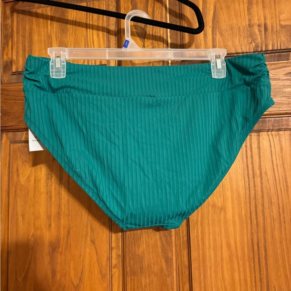 1X Time and Tru swimming bottoms(only) NWT Kelly Green. Great for this summer. - Picture 7 of 7